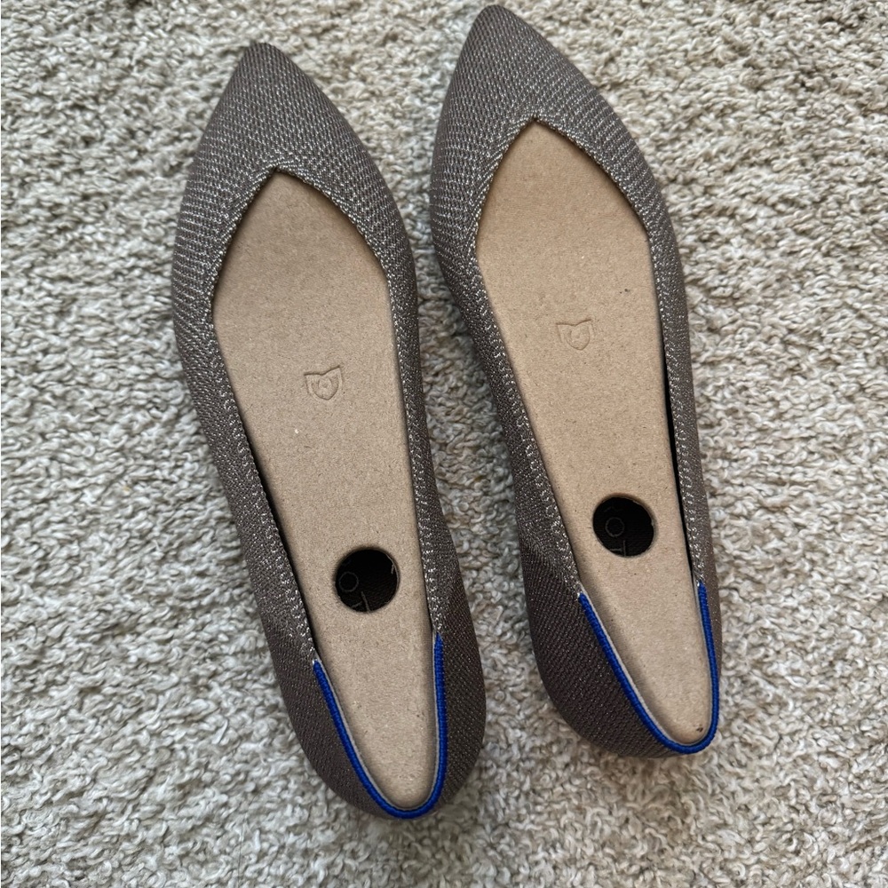 NEW!! Rothy's The Point II Flats in Taupe